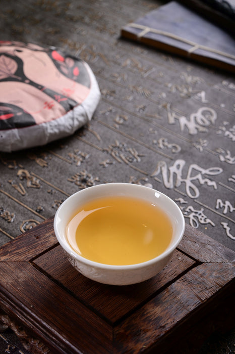 2024 Yunnan Sourcing "Da Qing Zhai" Old Arbor Raw Pu-erh Tea Cake