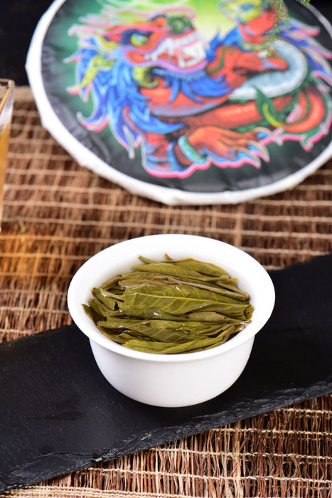 2024 Yunnan Sourcing "Xin Ban'e" Raw Pu-erh Tea Cake