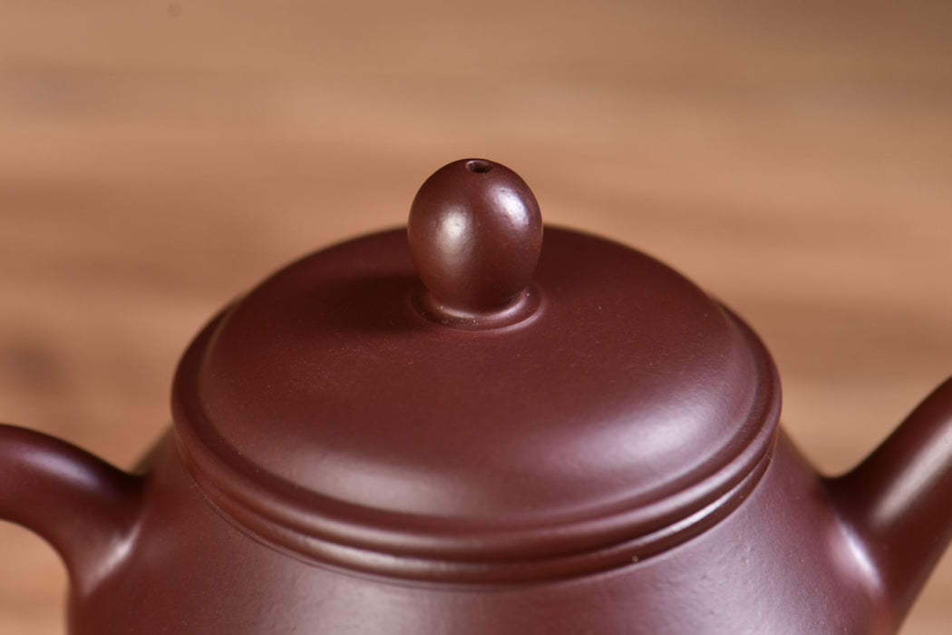 Purple Zhu Ni "Pear-Shaped" Yixing Teapot by Jin Jia Qi | Yunnan Sourcing Tea Shop