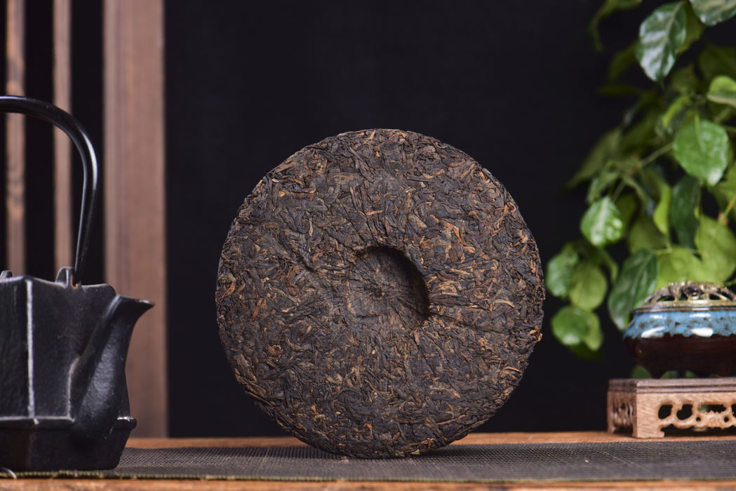 2024 Yunnan Sourcing "Rock Spirit" Ripe Pu-erh Tea Cake