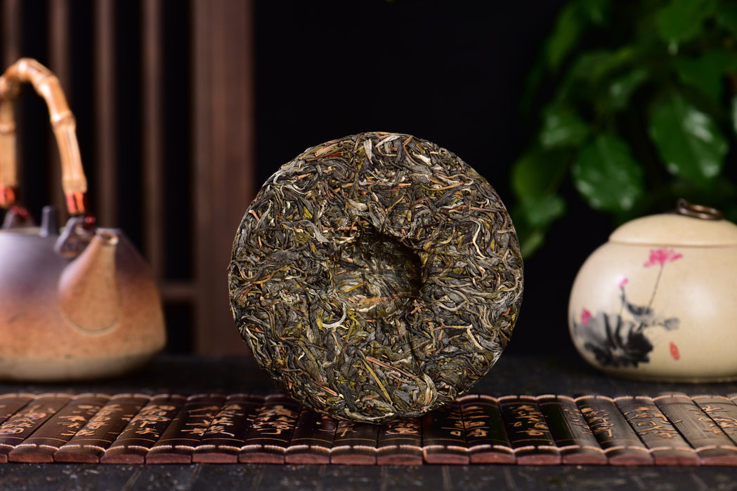 2024 Yunnan Sourcing "Mo Lie Shan" Raw Pu-erh Tea Cake