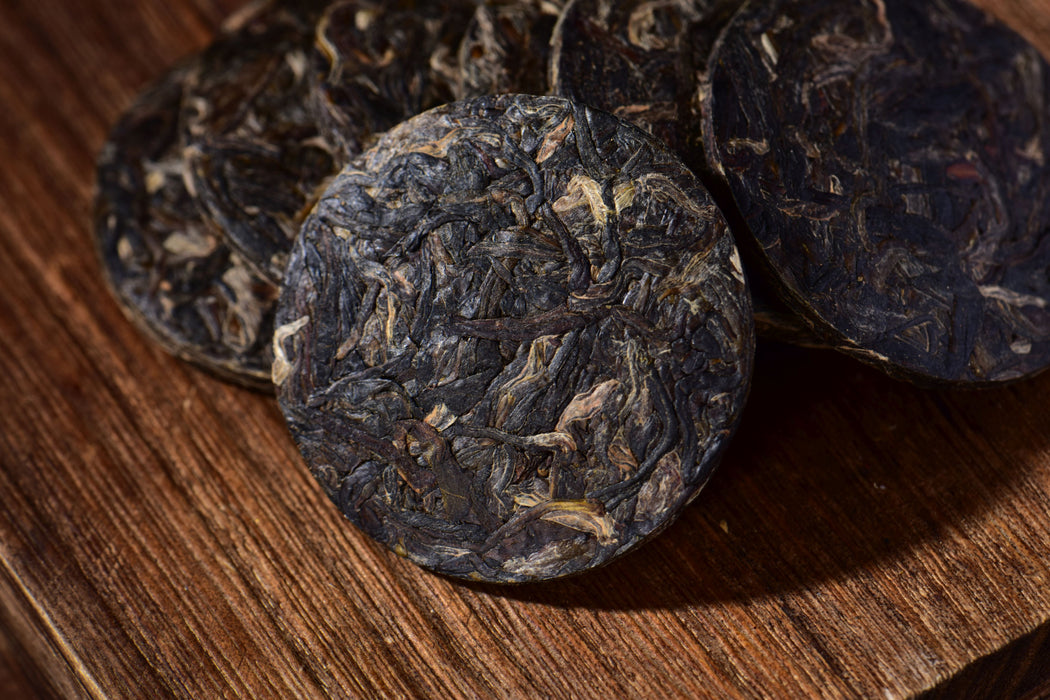 2026 Yunnan Sourcing "Emerald Horse" Raw Pu-erh Tea Mini Cakes