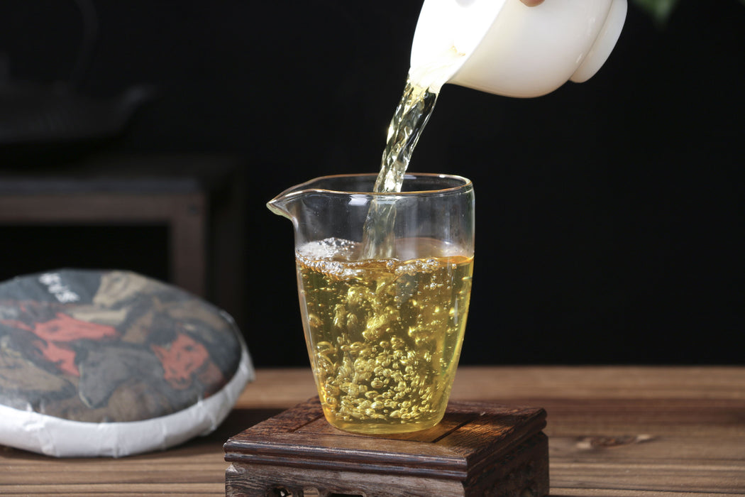 2026 Yunnan Sourcing "Huang Shan Gu Shu" Old Arbor Raw Pu-erh Tea Cake