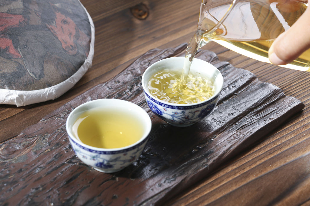 2026 Yunnan Sourcing "Huang Shan Gu Shu" Old Arbor Raw Pu-erh Tea Cake