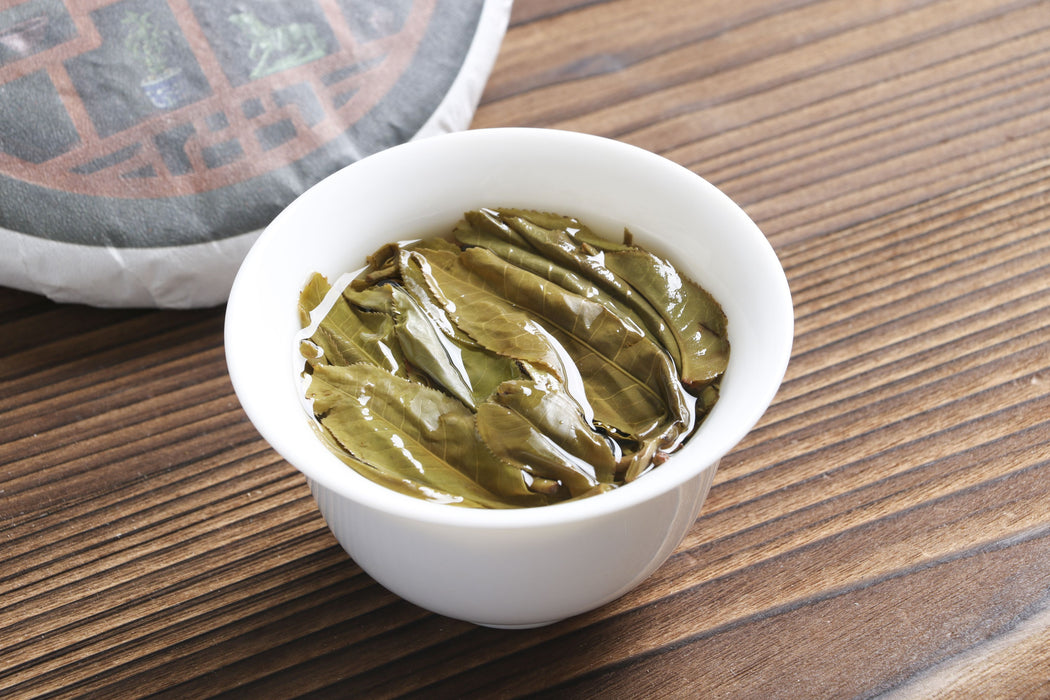 2026 Yunnan Sourcing "Meng Zhu Da Shan" Old Arbor Raw Pu-erh Tea Cake