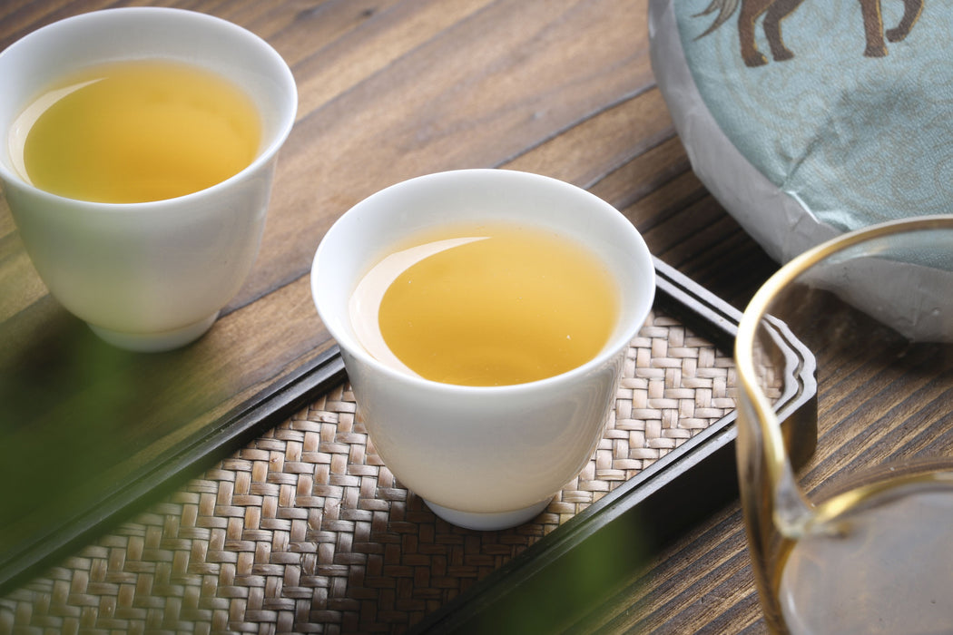 2026 Yunnan Sourcing "Da Qing Gu Shu" Raw Pu-erh Tea Cake