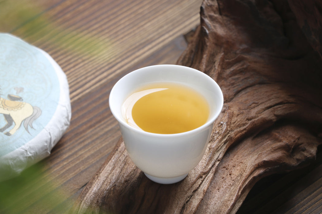 2026 Yunnan Sourcing "Da Qing Gu Shu" Raw Pu-erh Tea Cake