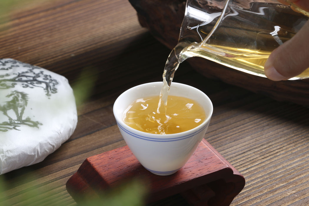 2026 Yunnan Sourcing "Ku Zhu Shan" Raw Pu-erh Tea Cake