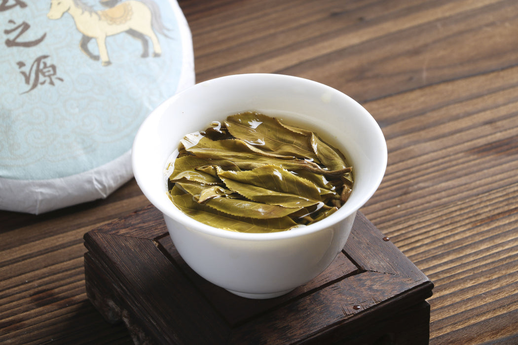 2026 Yunnan Sourcing "Da Qing Gu Shu" Raw Pu-erh Tea Cake