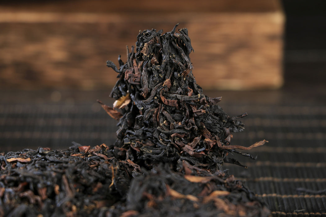 2026 Yunnan Sourcing "Wild Purple Black" of Yong De Tea Cake