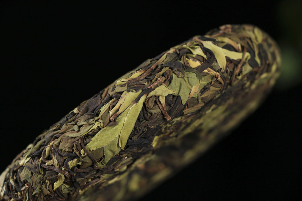 2026 Yunnan Sourcing "Purple White Tea" of Yong De Tea Cake