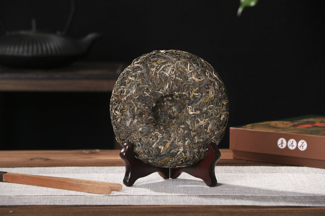 2026 Yunnan Sourcing "Huang Shan Gu Shu" Old Arbor Raw Pu-erh Tea Cake