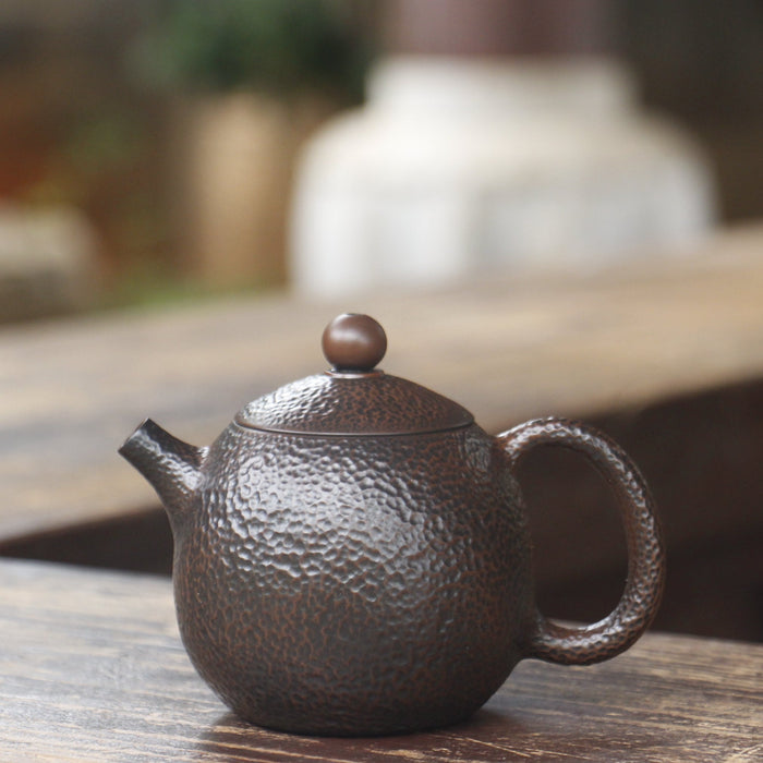 Jian Shui Clay "Chui Wen Dragon Egg" Teapot by Su Mo