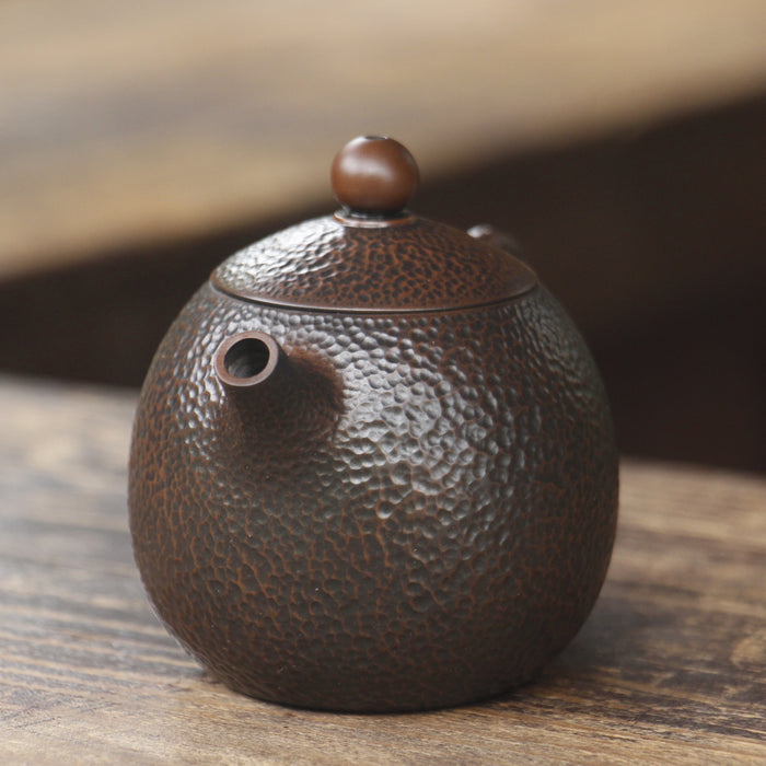 Jian Shui Clay "Chui Wen Dragon Egg" Teapot by Su Mo