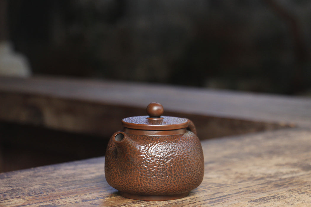 Jian Shui Clay "Chui Wen Jing Lan" Teapot by Su Mo