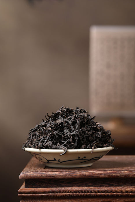 Wu Yi Shan “Stone Milk” Shi Ru Rock Oolong Tea