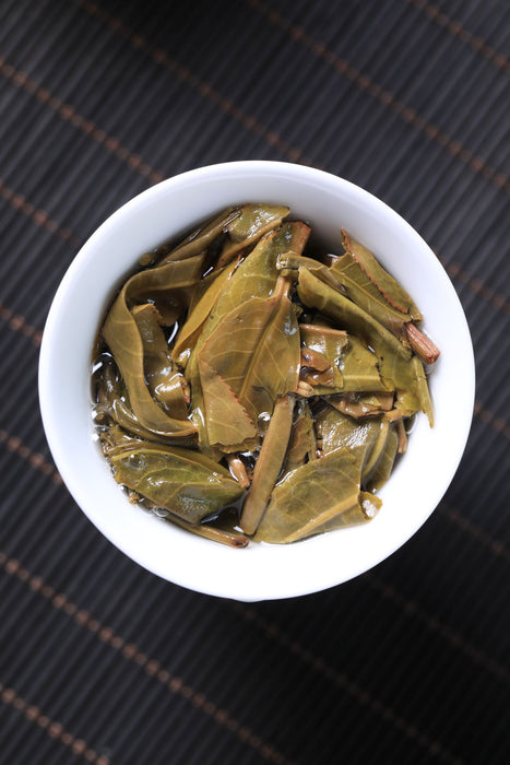 2021 Yunnan Sourcing "Qing Cha" Raw Pu-erh Tea Cake