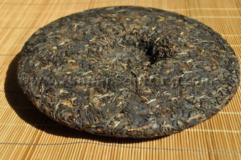 2004 Yong Pin Hao "Xiang Ming" Wild Arbor Raw Pu-erh Tea Cake