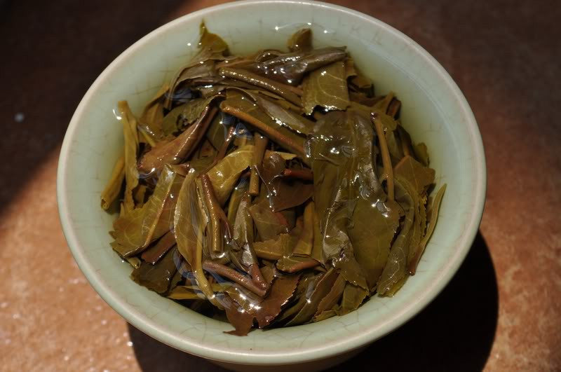 2012 Yunnan Sourcing "Yi Wu Gu Shu" Raw Pu-erh Tea Cake