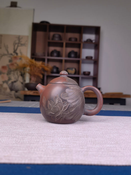 Qin Zhou Clay Teapot "Dragon Egg" by Yang Xiao Song