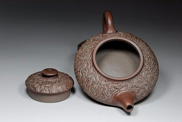Qin Zhou Clay Teapot "Tree Bark" by Hu Ying Jia * 160ml - Yunnan Sourcing Tea Shop