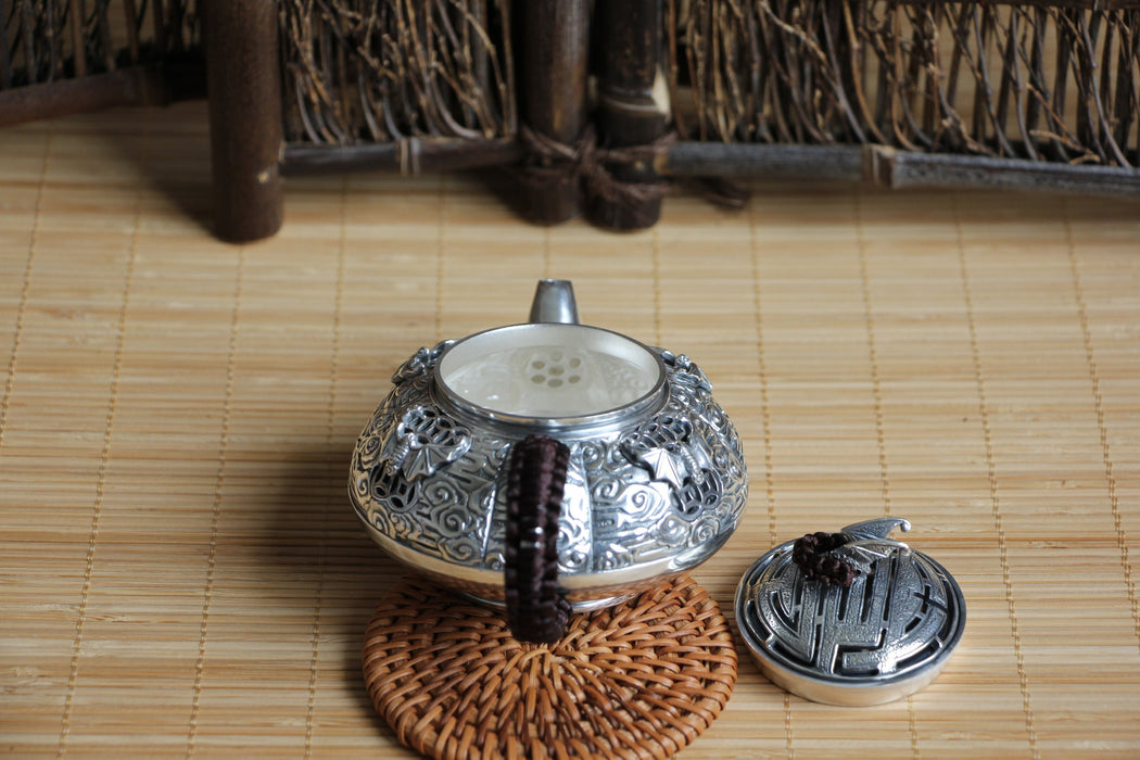 Pure Silver 999 "Bian Fu" Teapot * 160ml