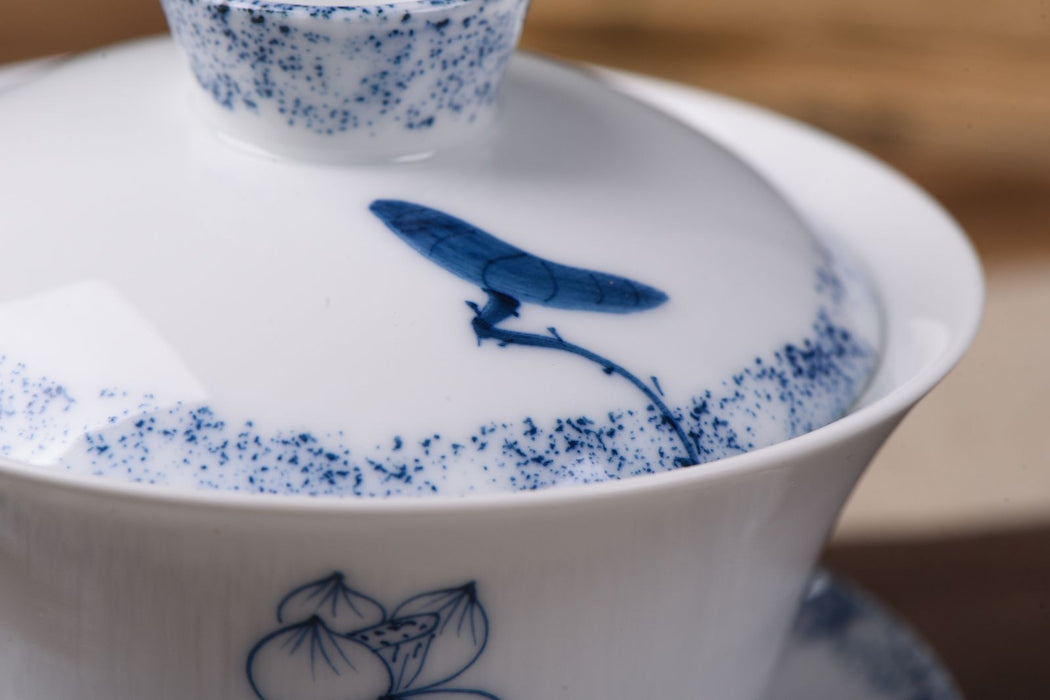 "Lotus Emerges from Water" Porcelain Gaiwan * 180ml - Yunnan Sourcing Tea Shop