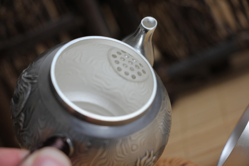 Pure Silver 999 "Roving Dragon" Teapot * 120ml