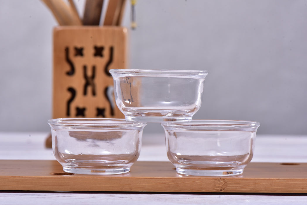 4 Small Glass Cups