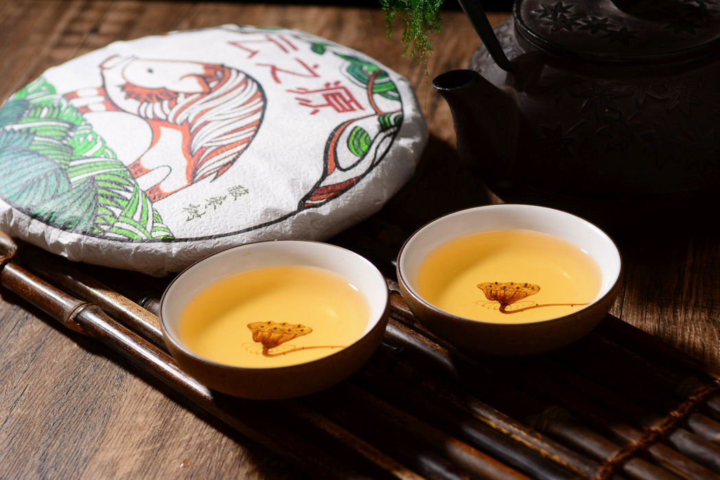 2019 Yunnan Sourcing "Autumn Suan Zao Shu" Old Arbor Raw Pu-erh Tea Cake