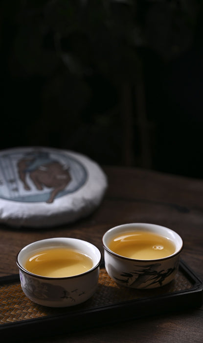 2021 Yunnan Sourcing "Man Zhuan" Old Arbor Raw Pu-erh Tea Cake