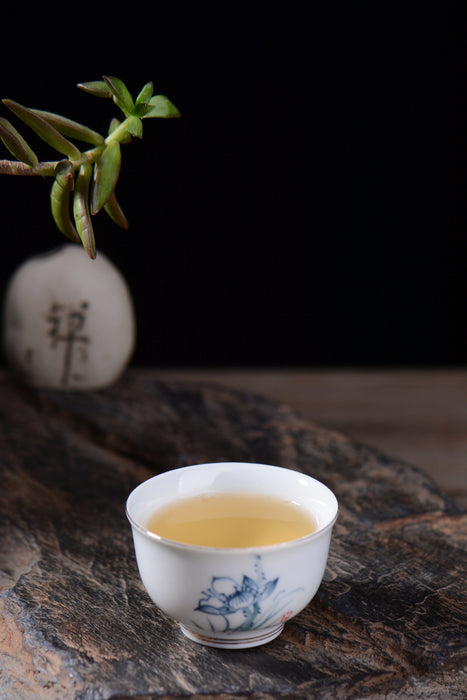 2019 Yunnan Sourcing "He Tao Di Village" Raw Pu-erh Tea Cake