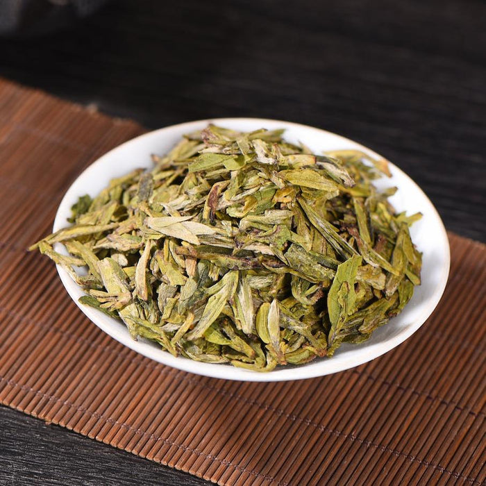 Early Spring Yunnan "Bao Hong" Dragon Well Green Tea