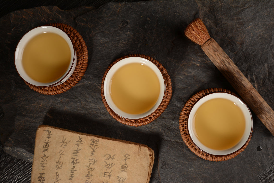 2019 Yunnan Sourcing "Wa Long Village" Yi Wu Old Arbor Raw Pu-erh Tea Cake