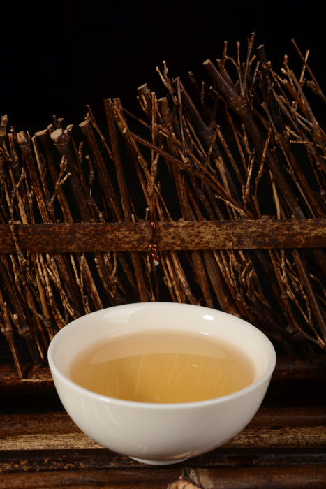 2019 Yunnan Sourcing "Man Zhuan" Old Arbor Raw Pu-erh Tea Cake