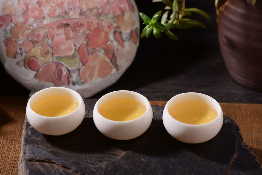 2020 Yunnan Sourcing "He Xie" Raw Pu-erh Tea Cake