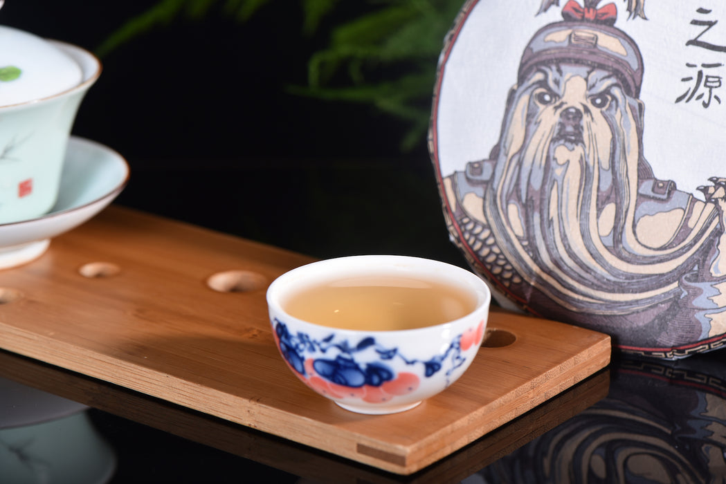 2018 Yunnan Sourcing "Autumn Lao Qian Village" Yi Wu Raw Pu-erh Tea Cake
