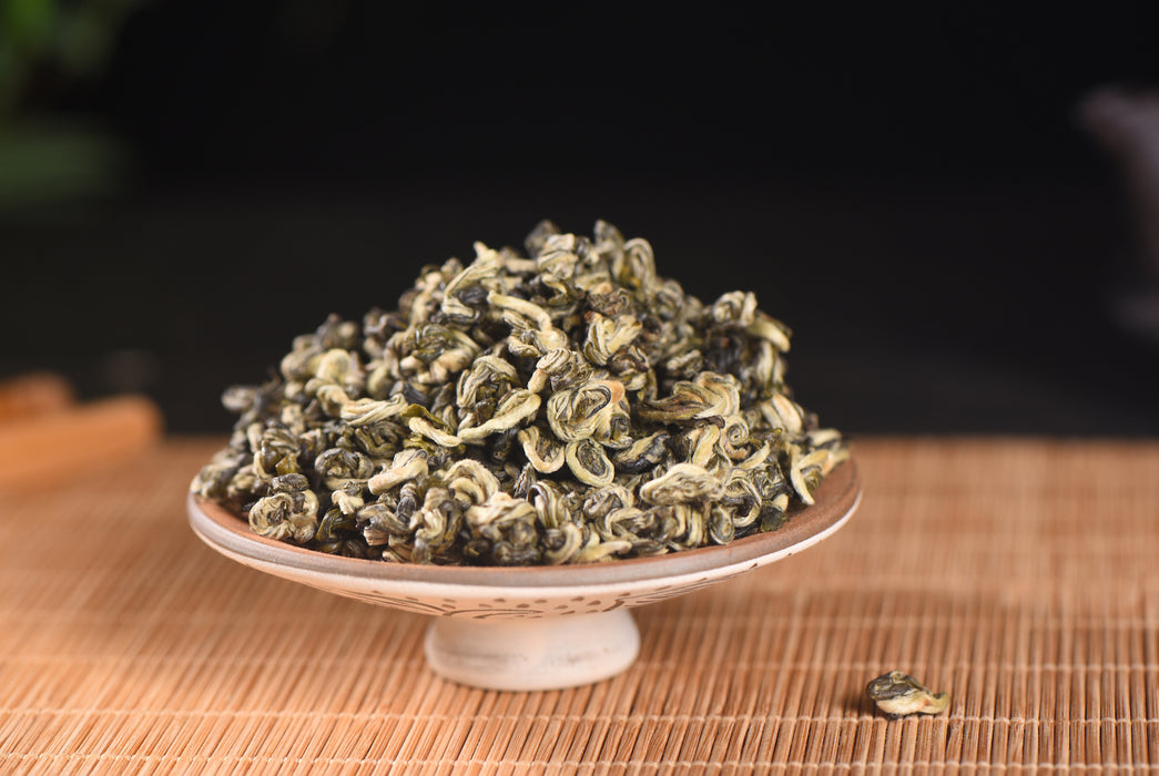 Yunnan Green Spring Snail Bi Luo Chun Green Tea