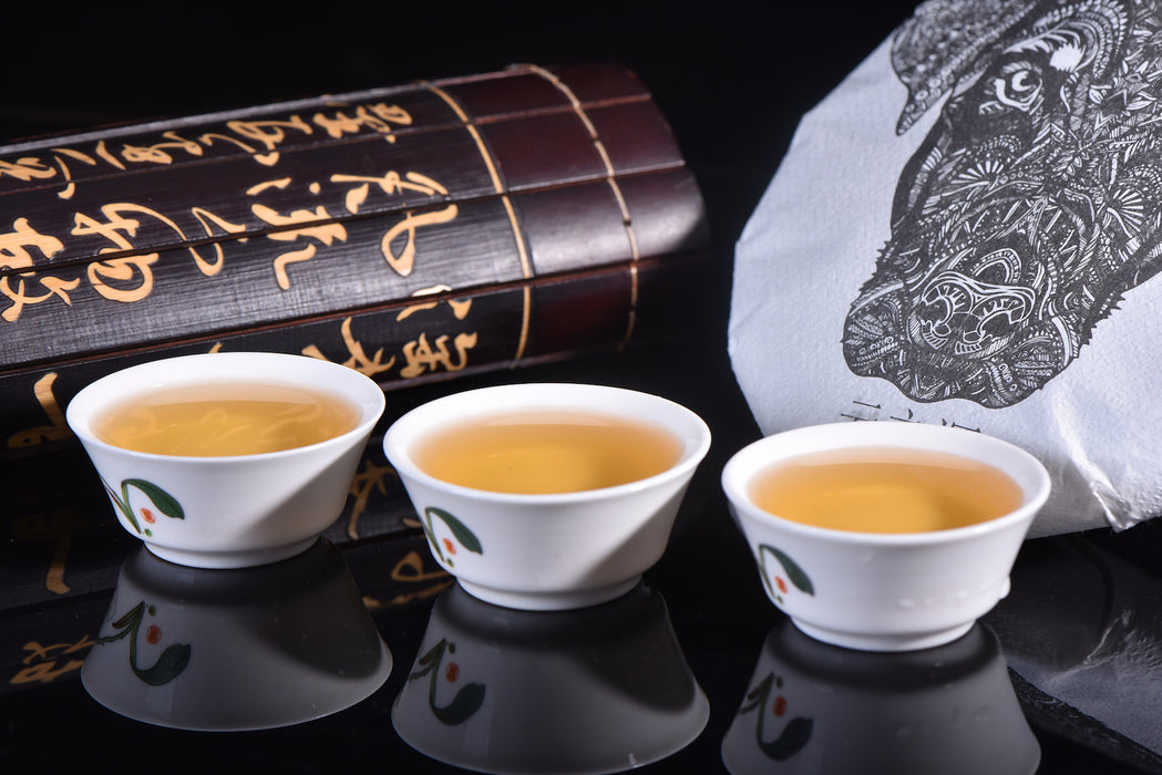 2018 Yunnan Sourcing "Autumn Di Jie" Raw Pu-erh Tea Cake