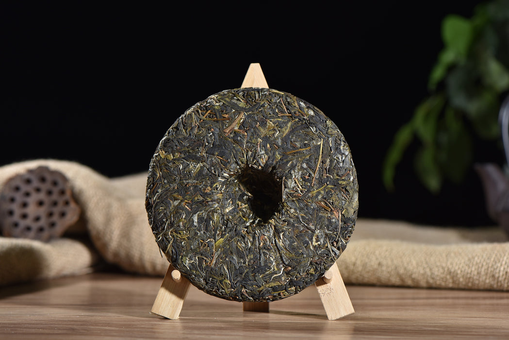 2018 Yunnan Sourcing "Man Zhuan" Old Arbor Raw Pu-erh Tea Cake