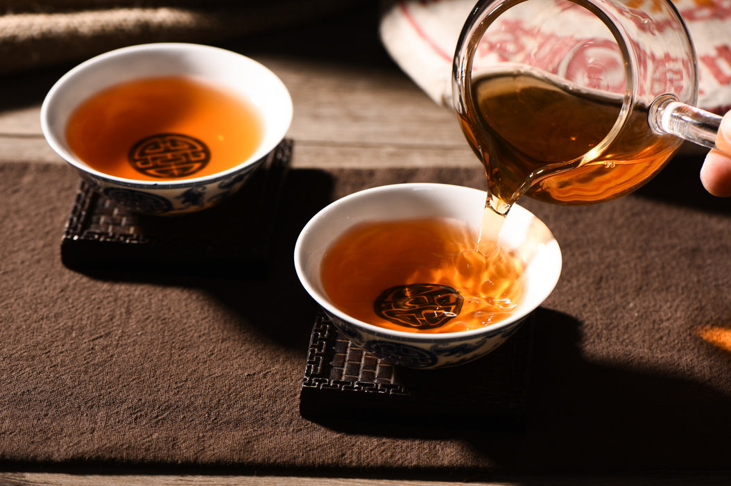 Traditional Raw Pu'er Tea Resin (Yellow Brocade Tea Tin)