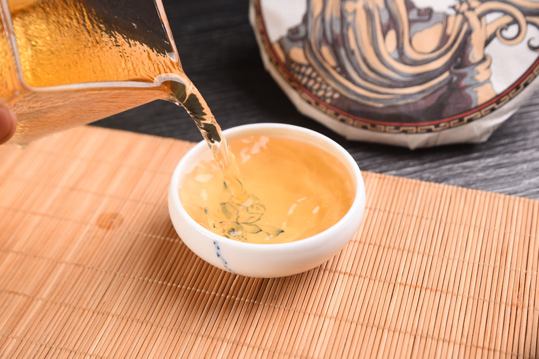 2018 Yunnan Sourcing "Autumn Ding Jia Zhai" Ancient Arbor Raw Pu-erh Tea Cake