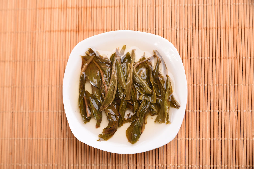 2018 Yunnan Sourcing "Autumn Ding Jia Zhai" Ancient Arbor Raw Pu-erh Tea Cake