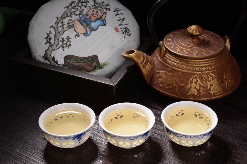 2019 Yunnan Sourcing "Man Gang Village" Old Arbor Raw Pu-erh Tea Cake