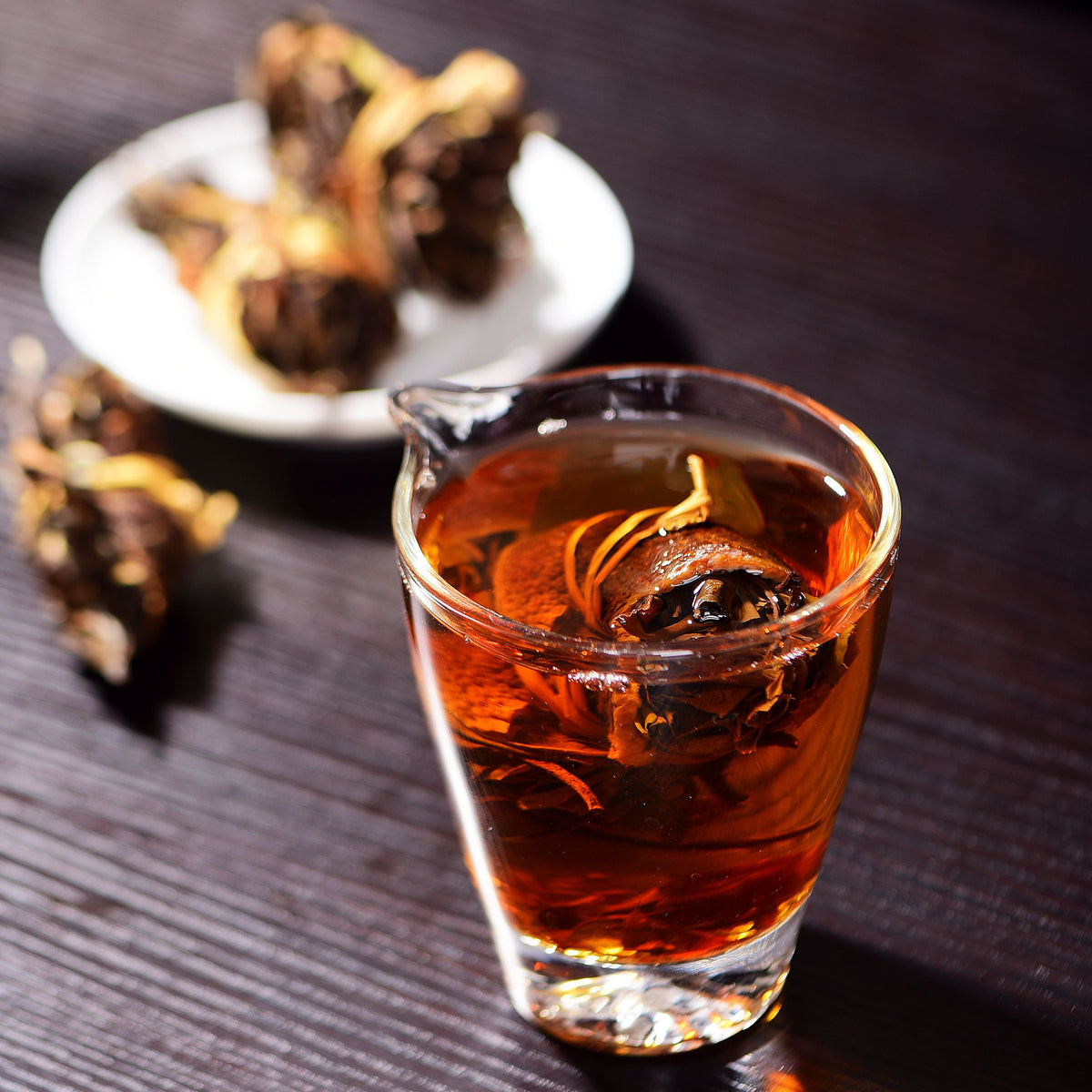 Rosewood wooden box, filled with cheapest old white tea with notoginseng tangerine peel.100