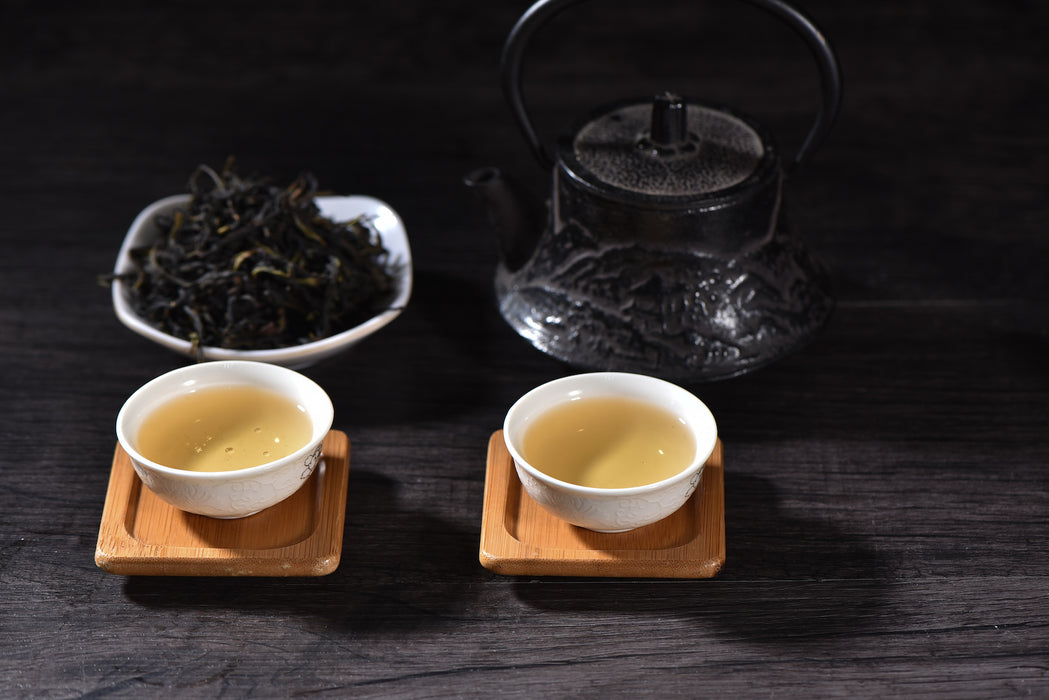 Middle Mountain "Gong Xiang" Dan Cong Oolong Tea