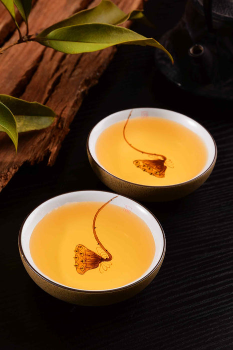 2020 Yunnan Sourcing "Suan Zao Shu" Old Arbor Raw Pu-erh Tea Cake