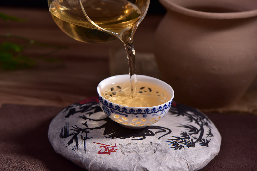 2017 Yunnan Sourcing "Jingmai" Raw Pu-erh Tea Cake