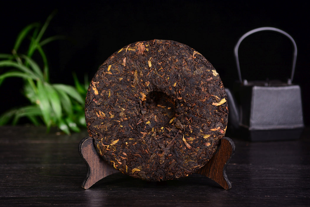 2019 Yunnan Sourcing "Ebullient" Ripe-Raw Blend Pu-erh Tea Cake