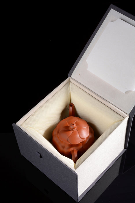 Qing Shui Ni "Gong Deng" Yixing Clay Teapot by Xu Da De